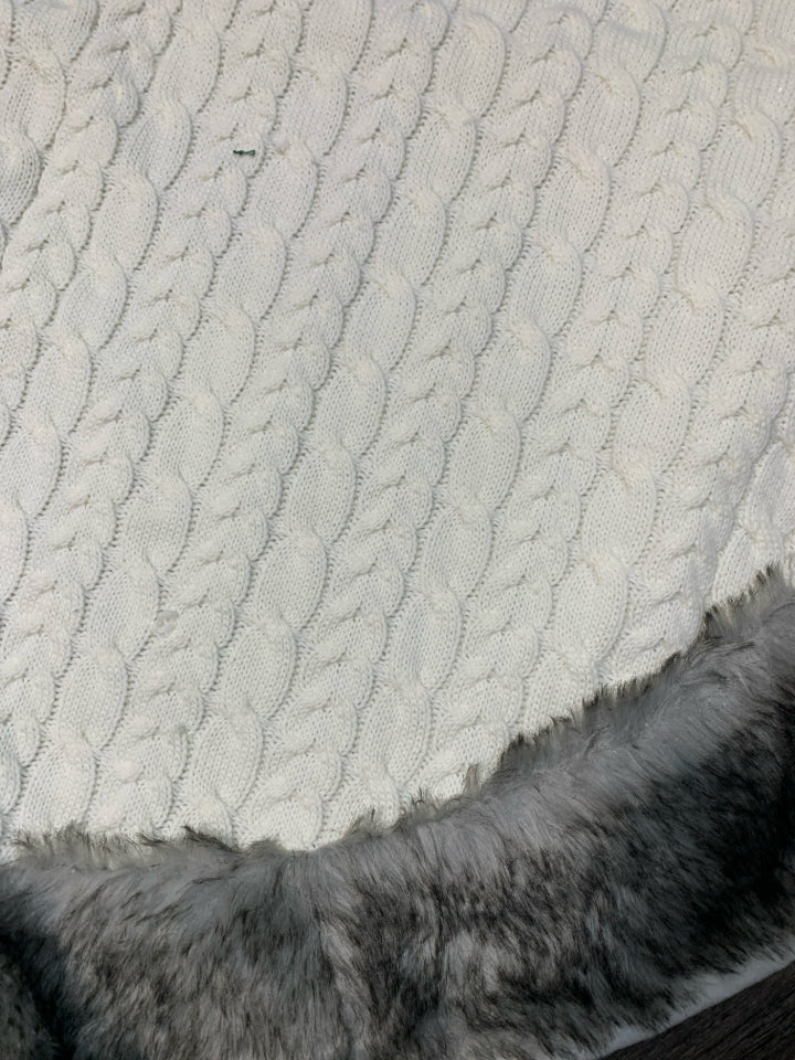 WHITE SWEATER W/ FUR TRIM TREE SKIRT.