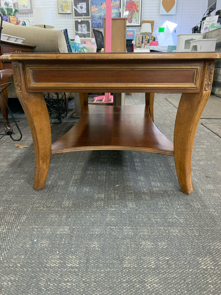 VTG OAK WOOD COFFEE TABLE.