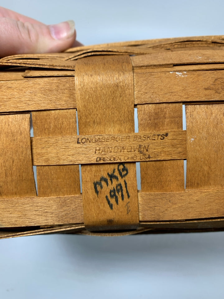VTG CLASSIC STAIN CRACKER BASKET 1991.