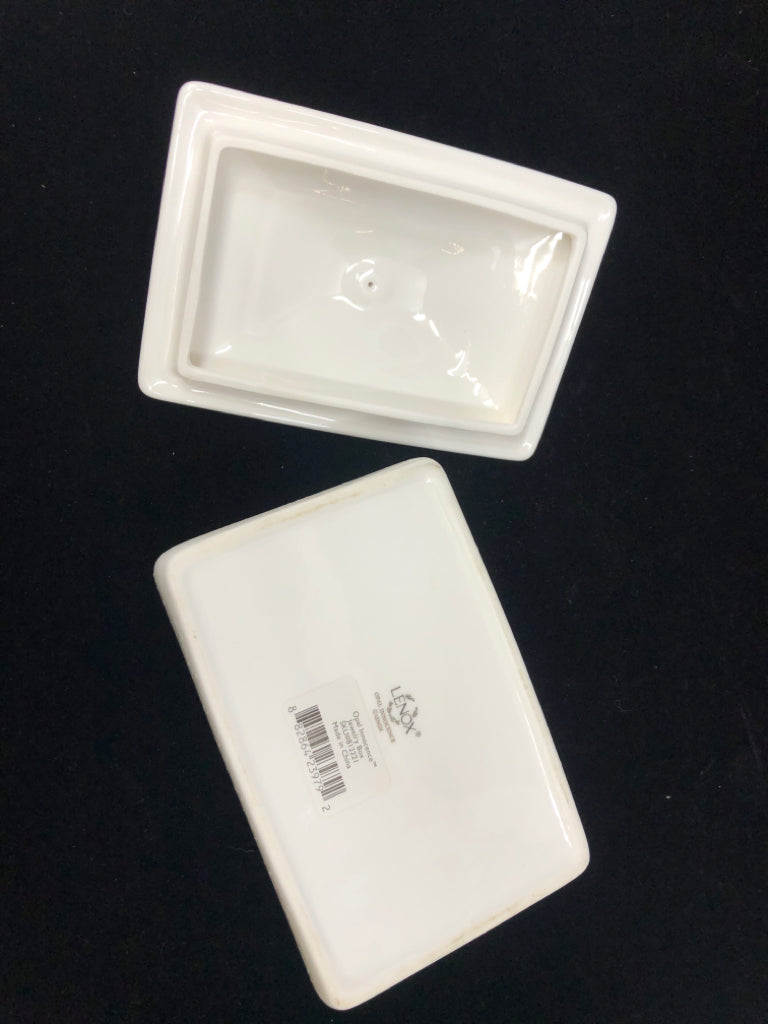 LENOX OPAL INNOCENCE PORCELAIN TRINKET/JEWELRY BOX.