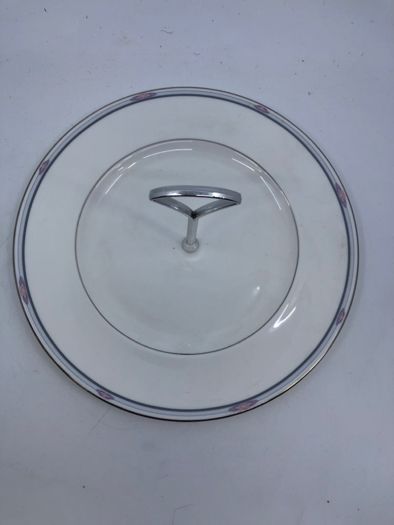 VTG PALE BLUE RIM W FLORAL SERVER W METAL HANDLE.