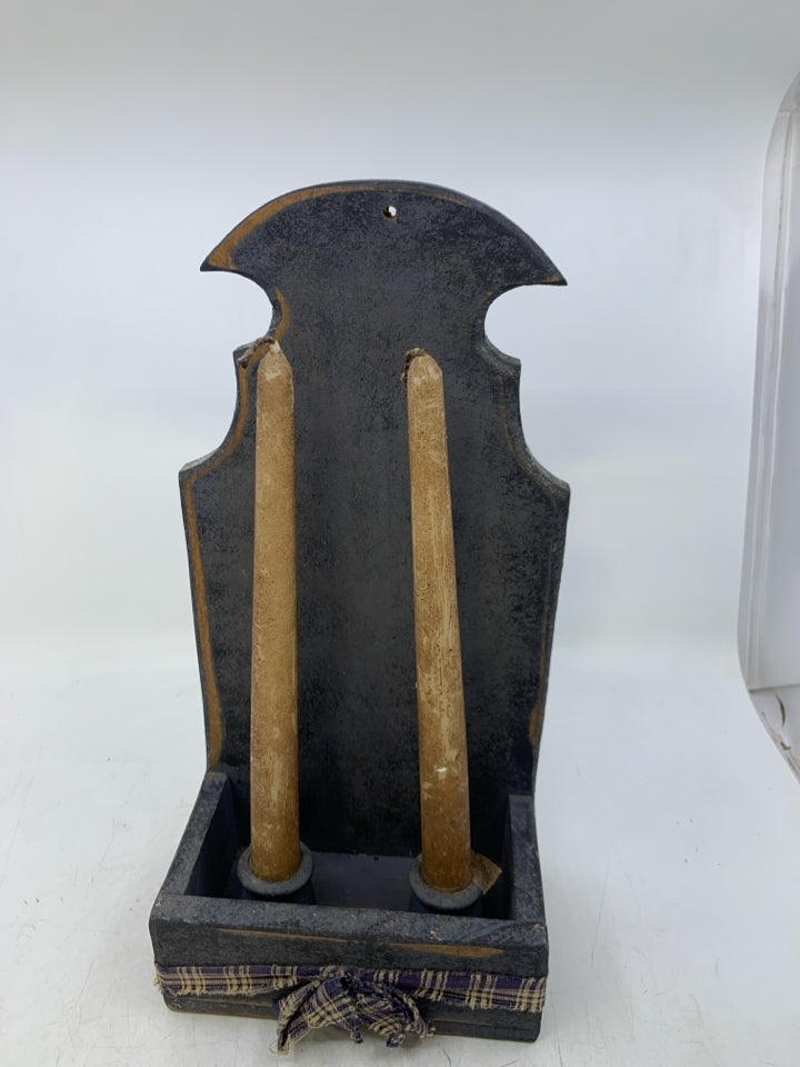 BLUE PAINTED WOOD PRIMITIVE STYLE 2 SLOT TAPERED W/ HANDLES.