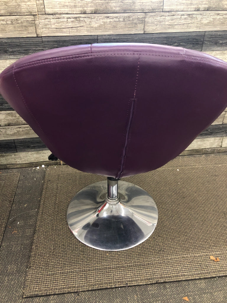 PURPLE FAUX LEATHER ROUND CHAIR.