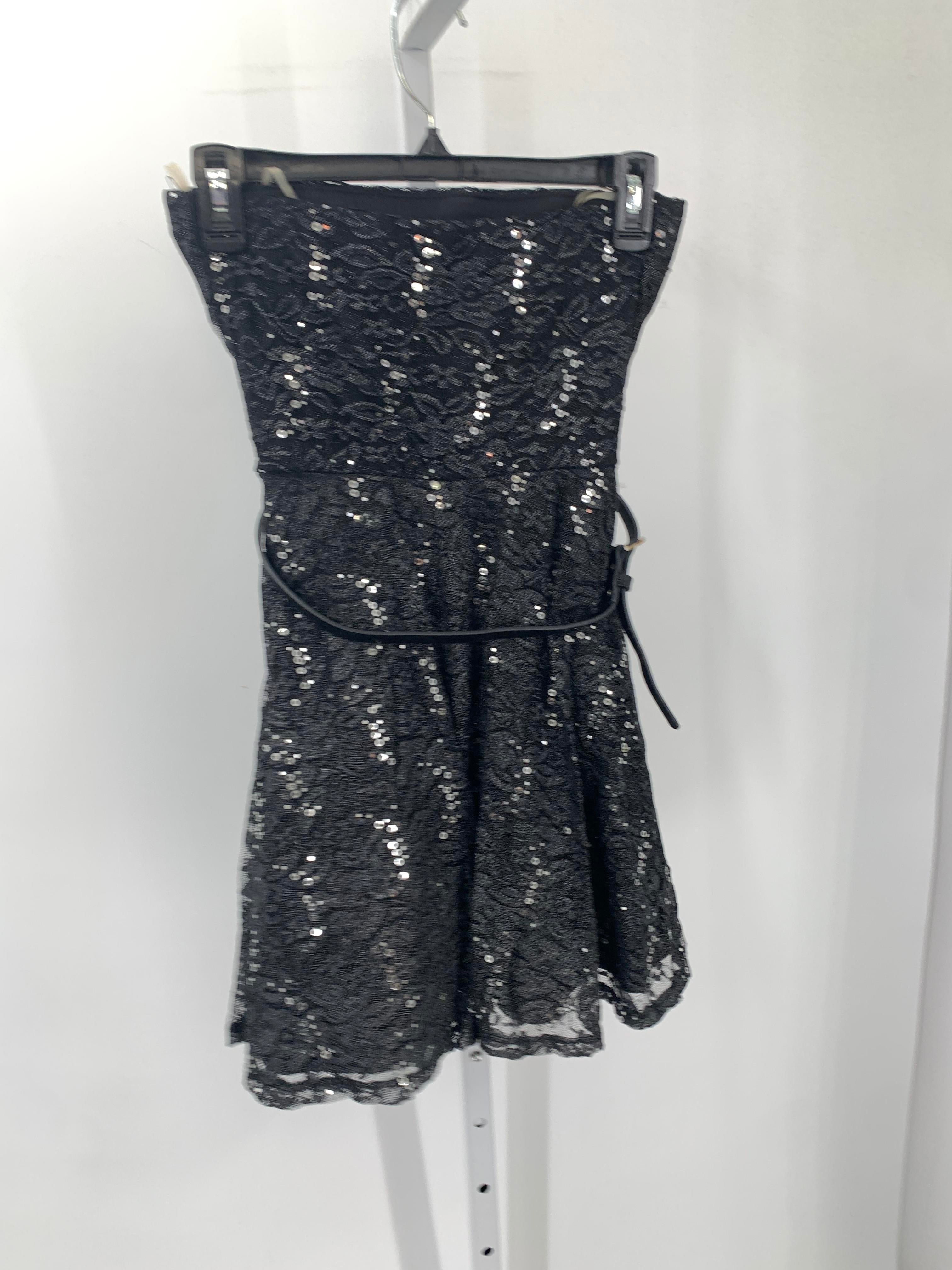 Love Reign Size Small Juniors Sleeveless Dress