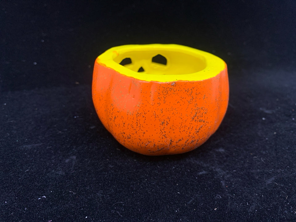 JACK O LANTERN TEA LIGHT HOLDER.