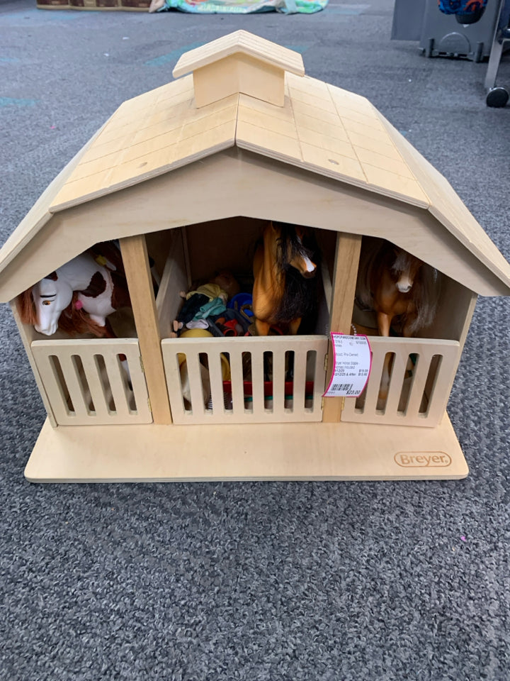 Bryer Horse Stable - Horses Included