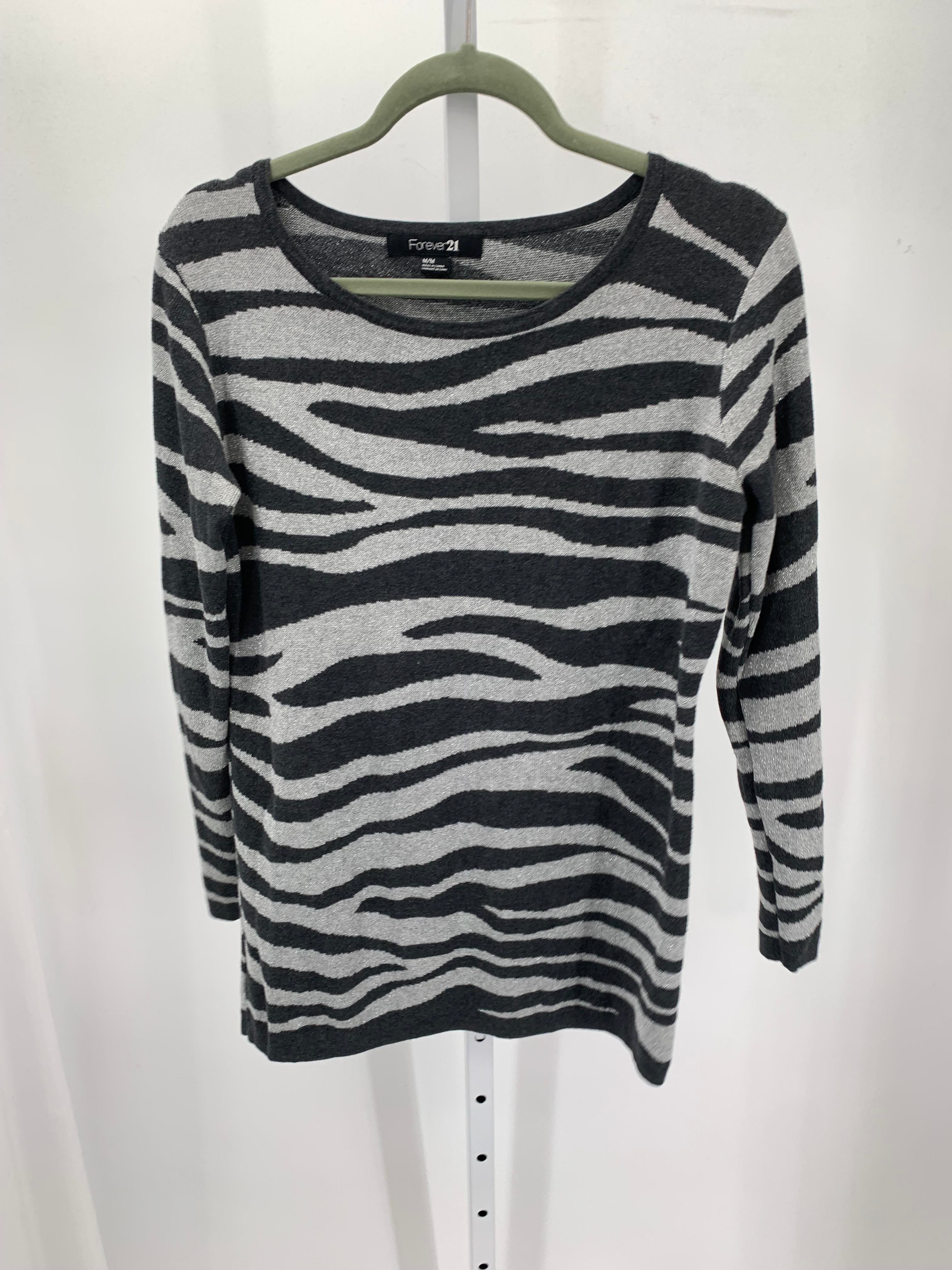 Forever 21 Size Medium Juniors Long Sleeve Sweater