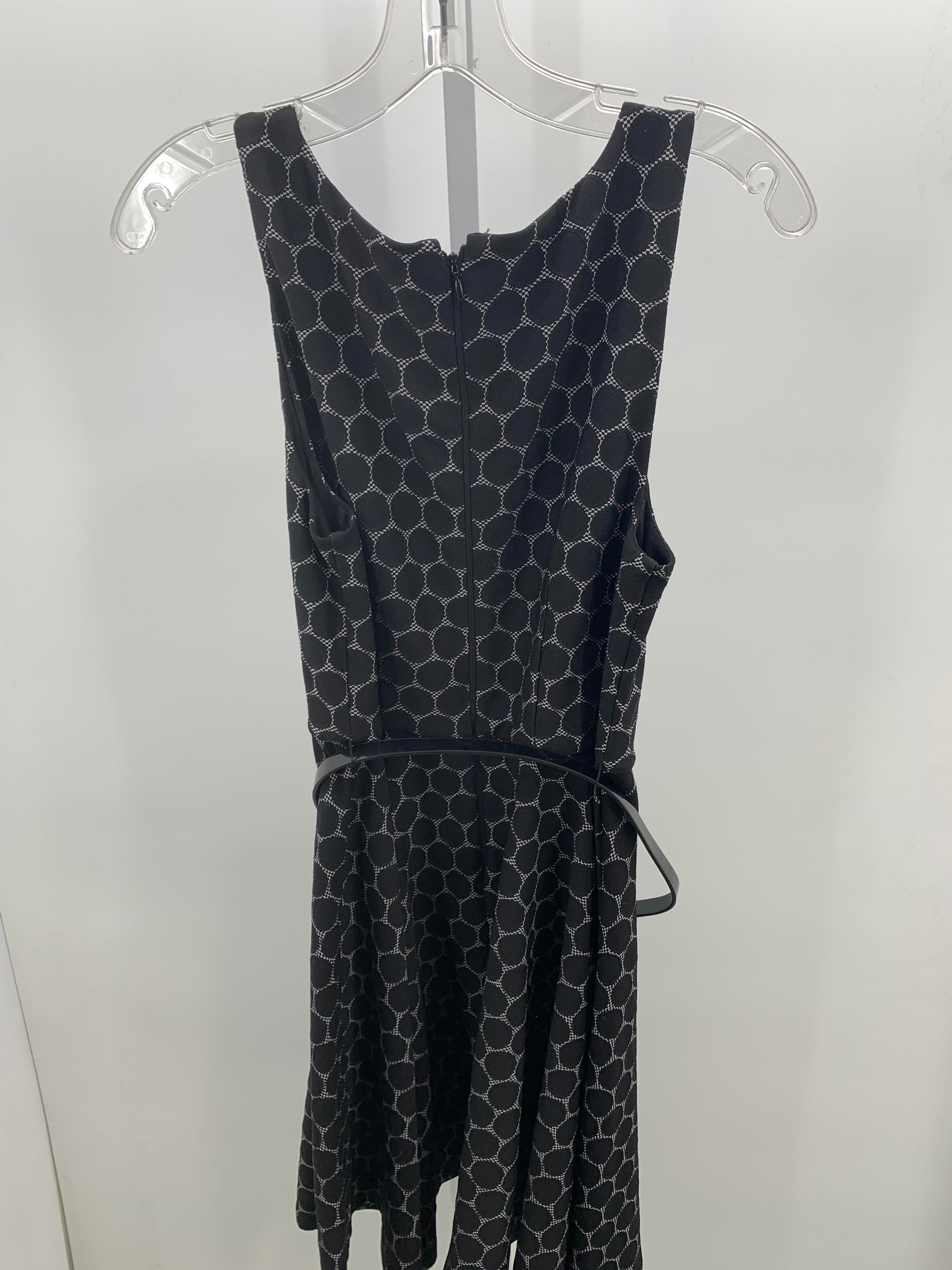 Elle Size 6 Misses Sleeveless Dress