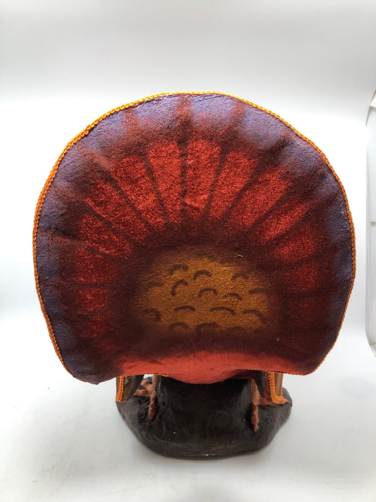 HEAVY THANKSGIVING TURKEY W/RED VELVET OUTFIT AND HAT.