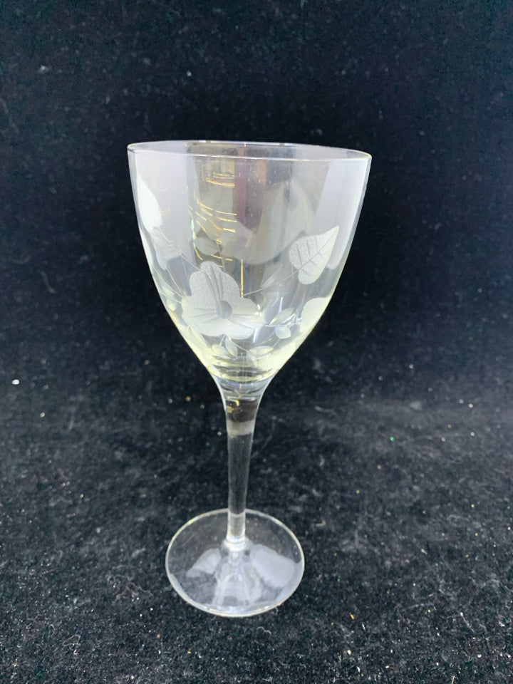 4 LIGHT WHITE ETCHED FLORAL WINE GLASSES.