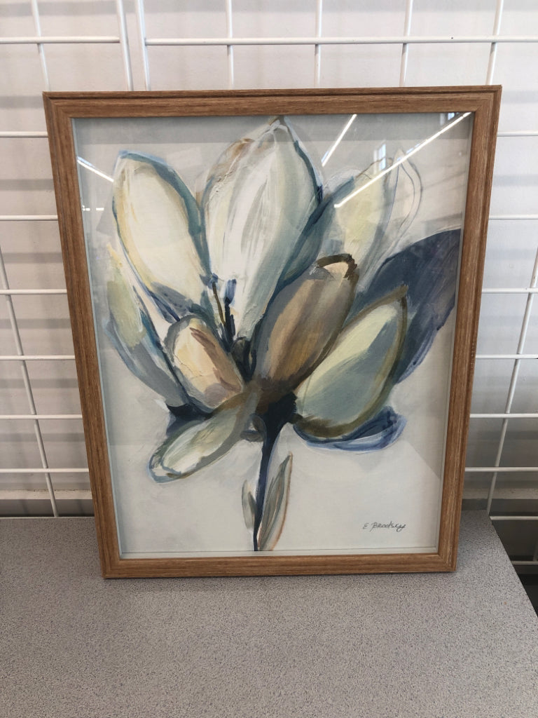 WATERCOLOR CLOSED FLOWER IN TAN FRAME.