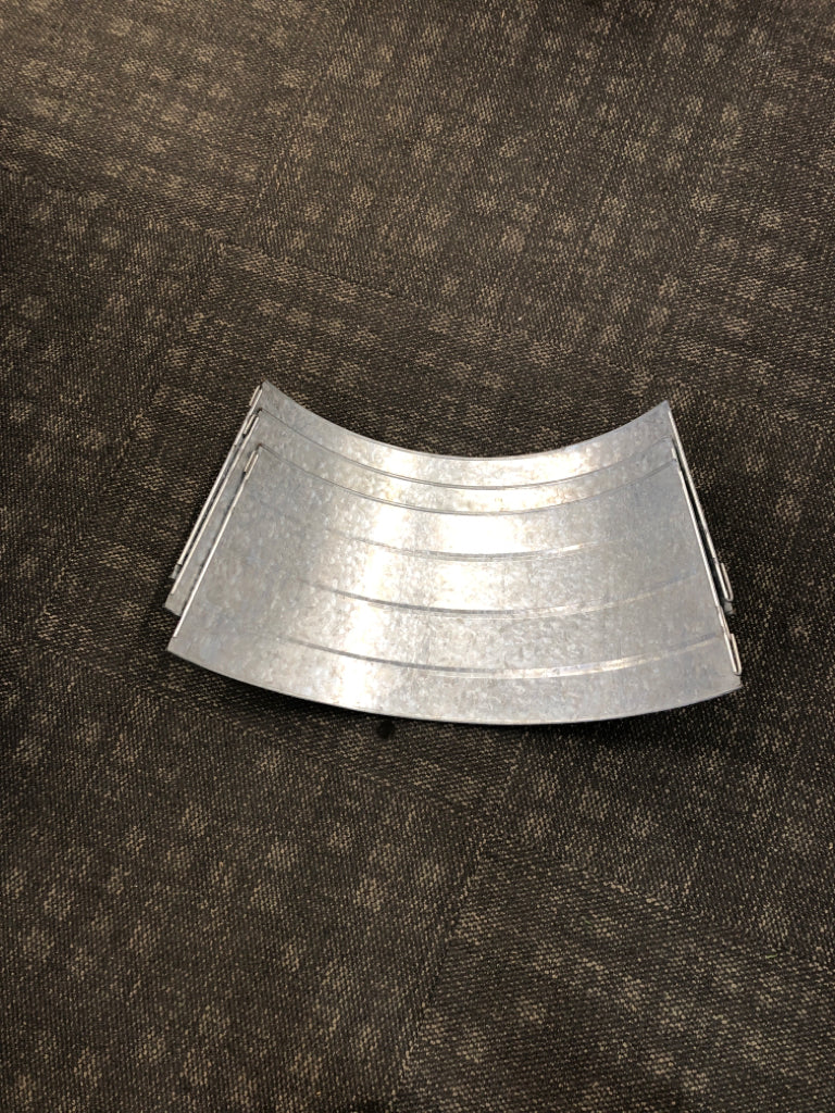 GALVANIZED CHRISTMAS TREE RING.