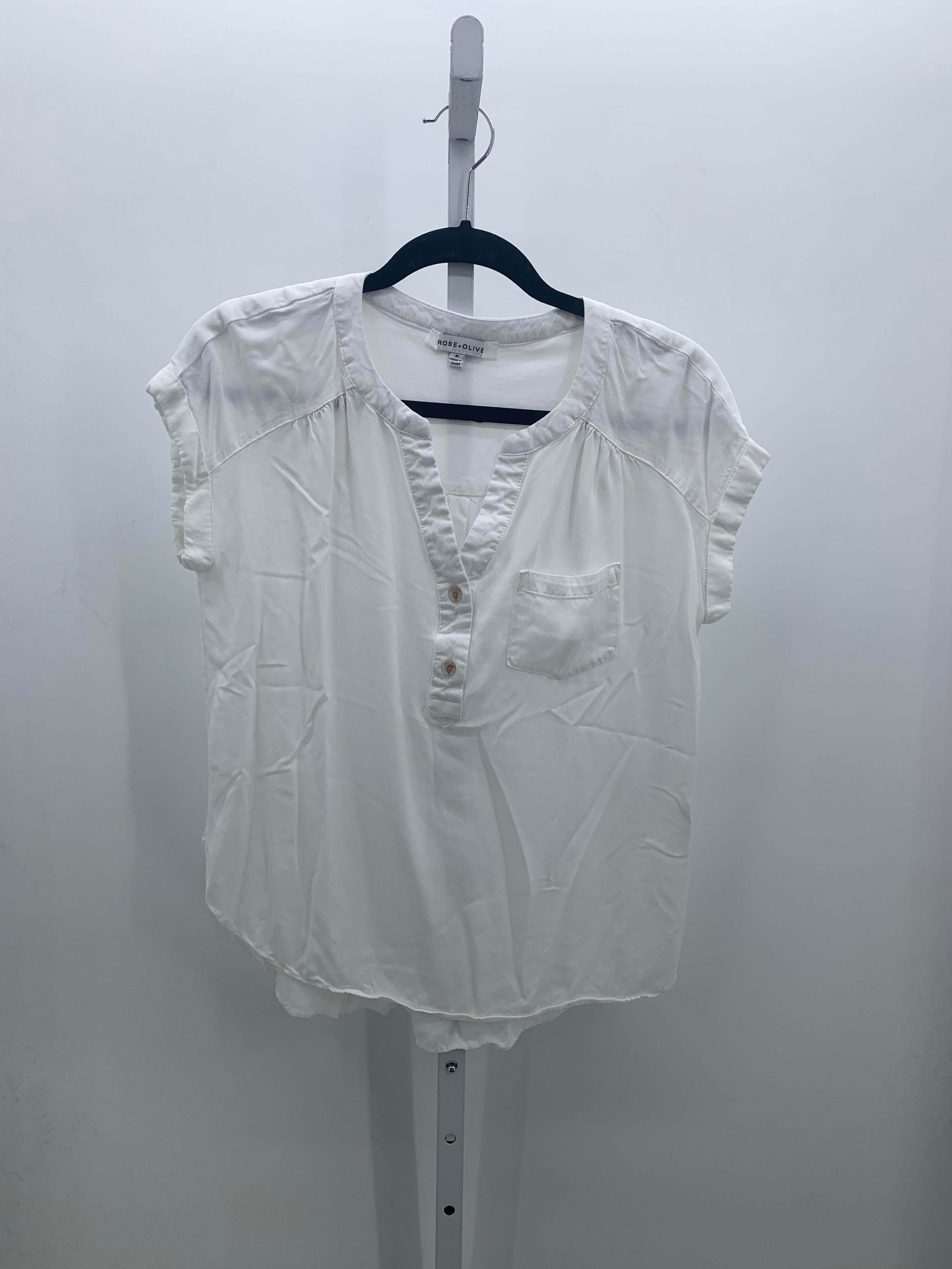 Rose & Olive Size Medium Misses Sleeveless Shirt