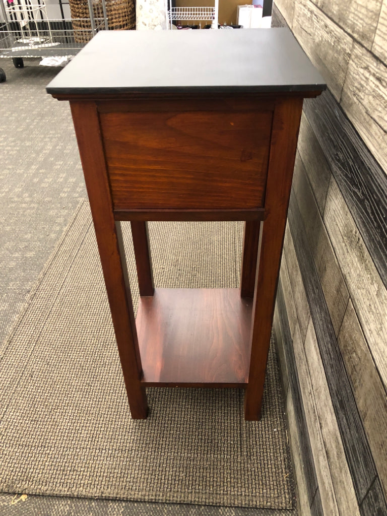 TALL BLACK TOP WOOD BOTTOM SQAURE SIDE TABLE W/ WHITE POLKA DOT KNOB.