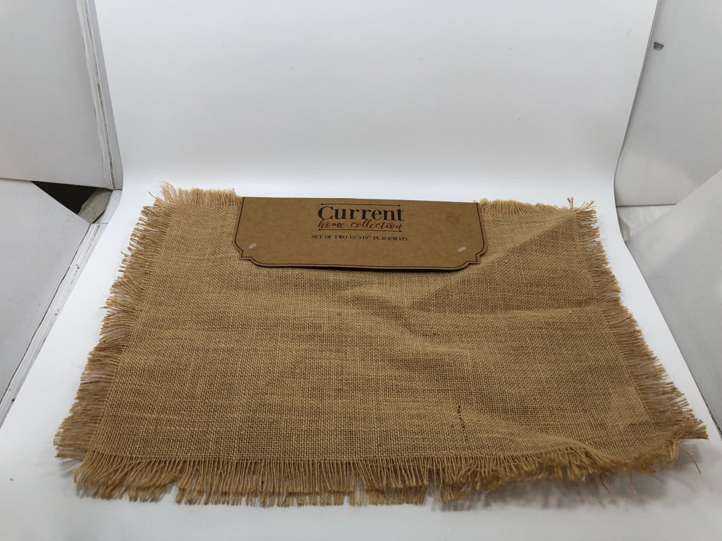 NIP 2 BURLAP PLACEMATS.