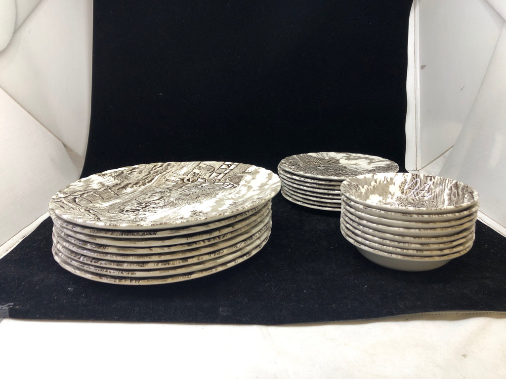 24PC ROYAL MAIL CARRIAGE DINNER SET, SVC FOR 8.