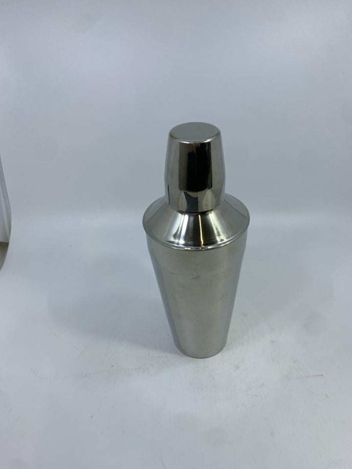 STAINLESS STEEL MARTINI SHAKER.