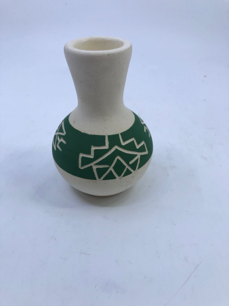 CREAM W GREEN ACCENT VASE.