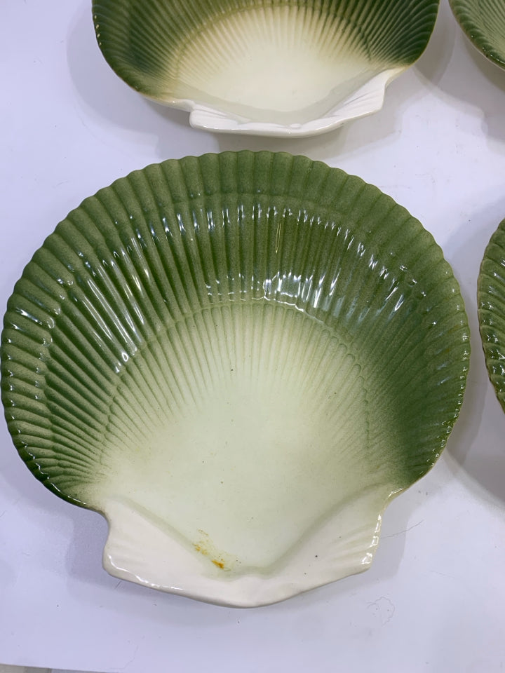 4 GREEN & CREAM SHELL PLATES.