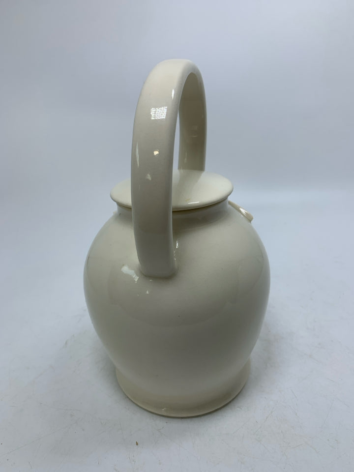 POTTERY TEAPOT W/ 3D LEAVES SHORT SPOUT.
