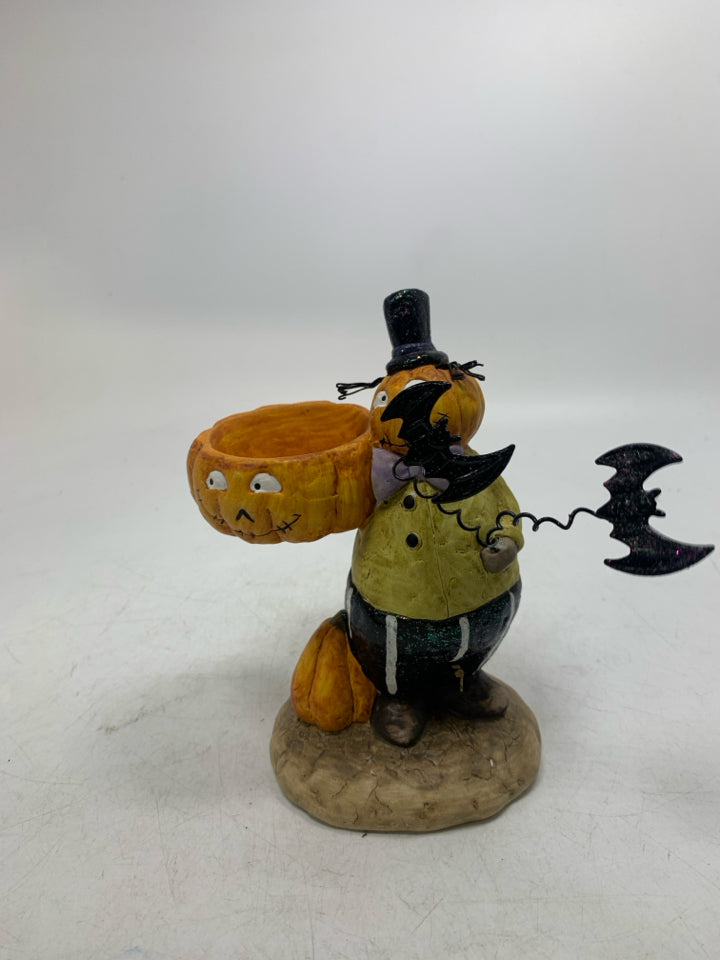 YANKEE CANDLE PUMPKIN HEAD W/ BATS TEALIGHT HOLDER.