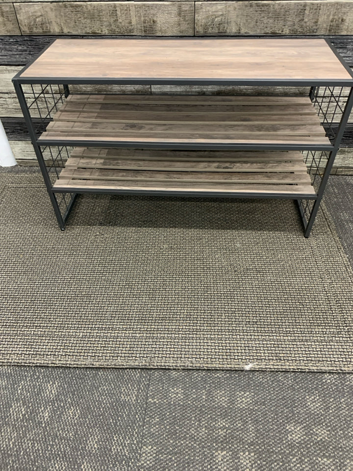 MODERN INDUSTRIAL SHOE-RACK W/GRAY WOOD & 2 SHELVES.