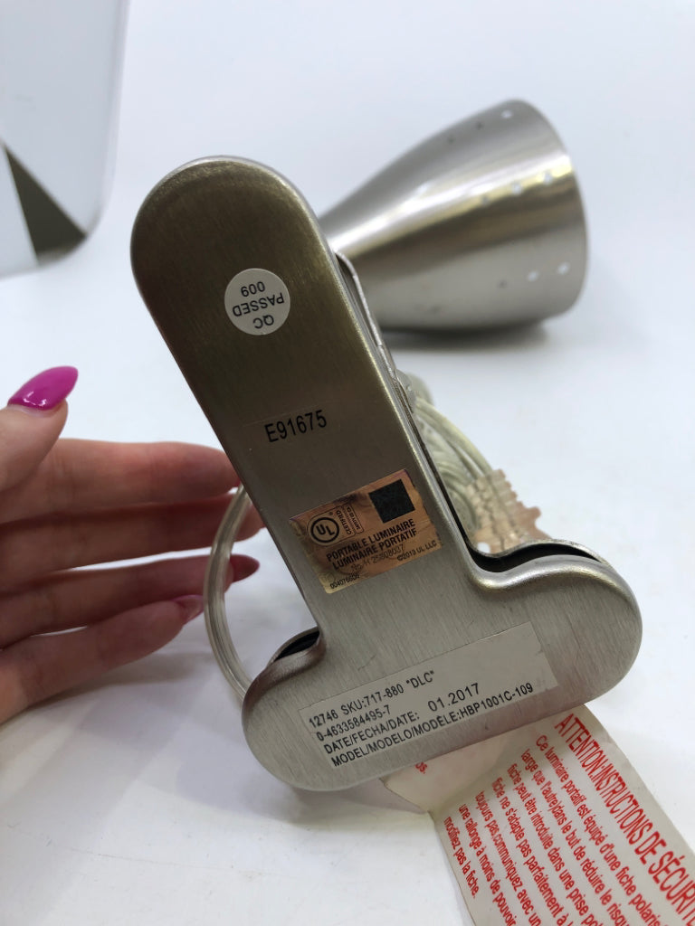 SILVER CLIP DESK LAMP.