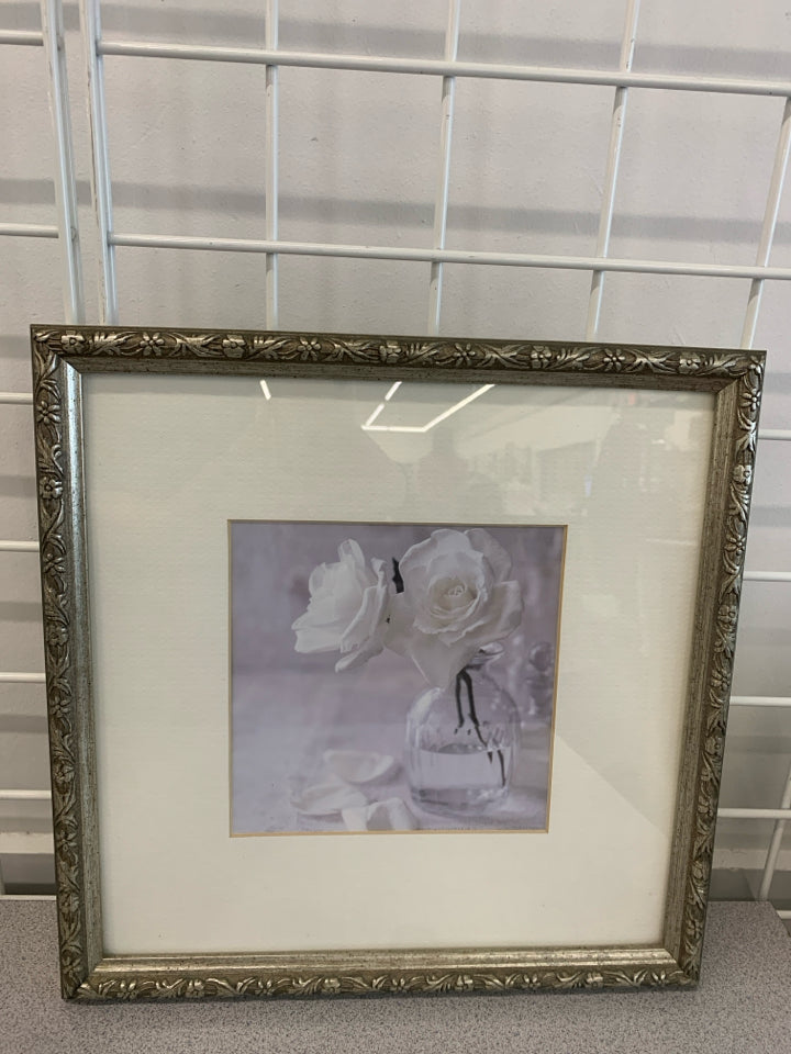 WHITE ROSES PRINT IN SILVER FLORAL FRAME.