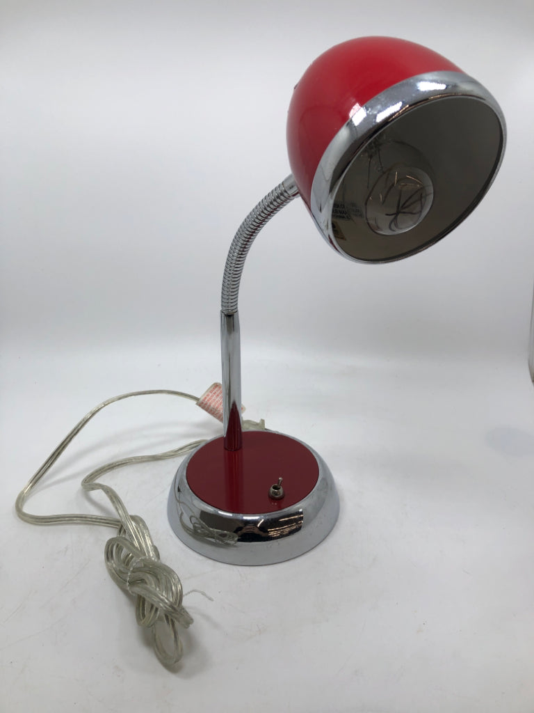 RETRO-STYLE RED DESK LAMP.