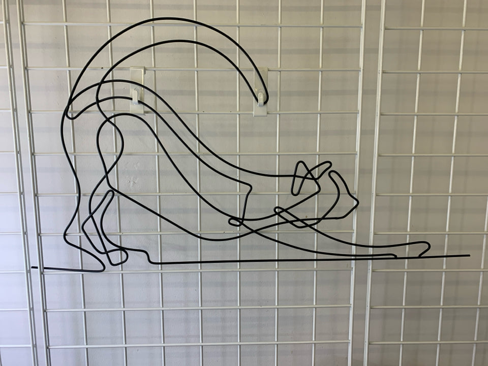 BLACK WIRE STRETCHED OUT CAT WALL HANGING.