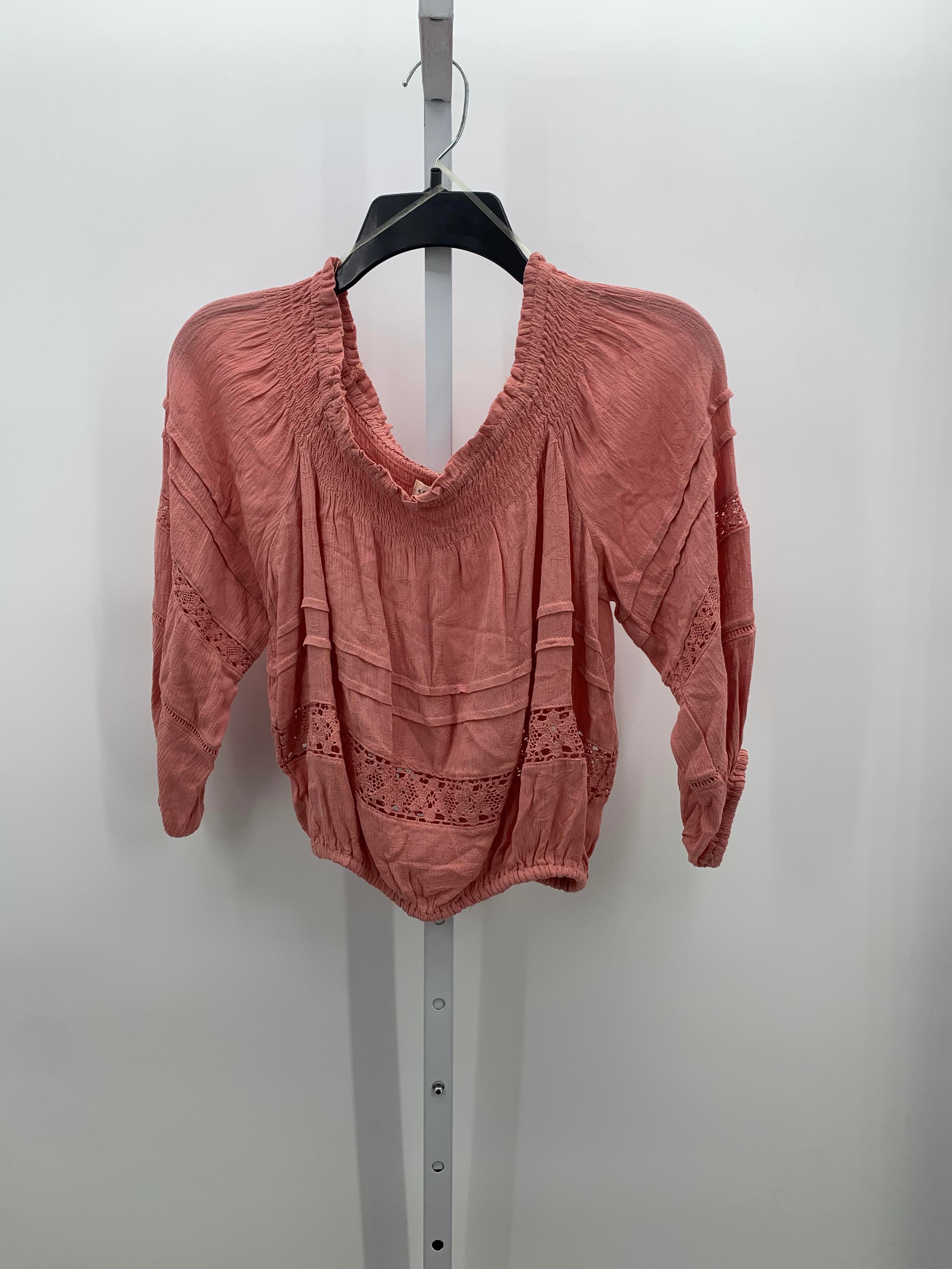 Aeropostale Size Small Juniors 3/4 Sleeve Shirt