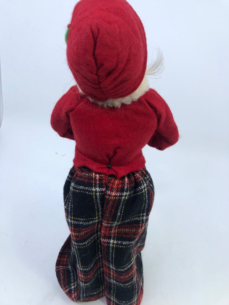 BYERS' CHOICE GIRL IN RED COAT W MUFF-1994.