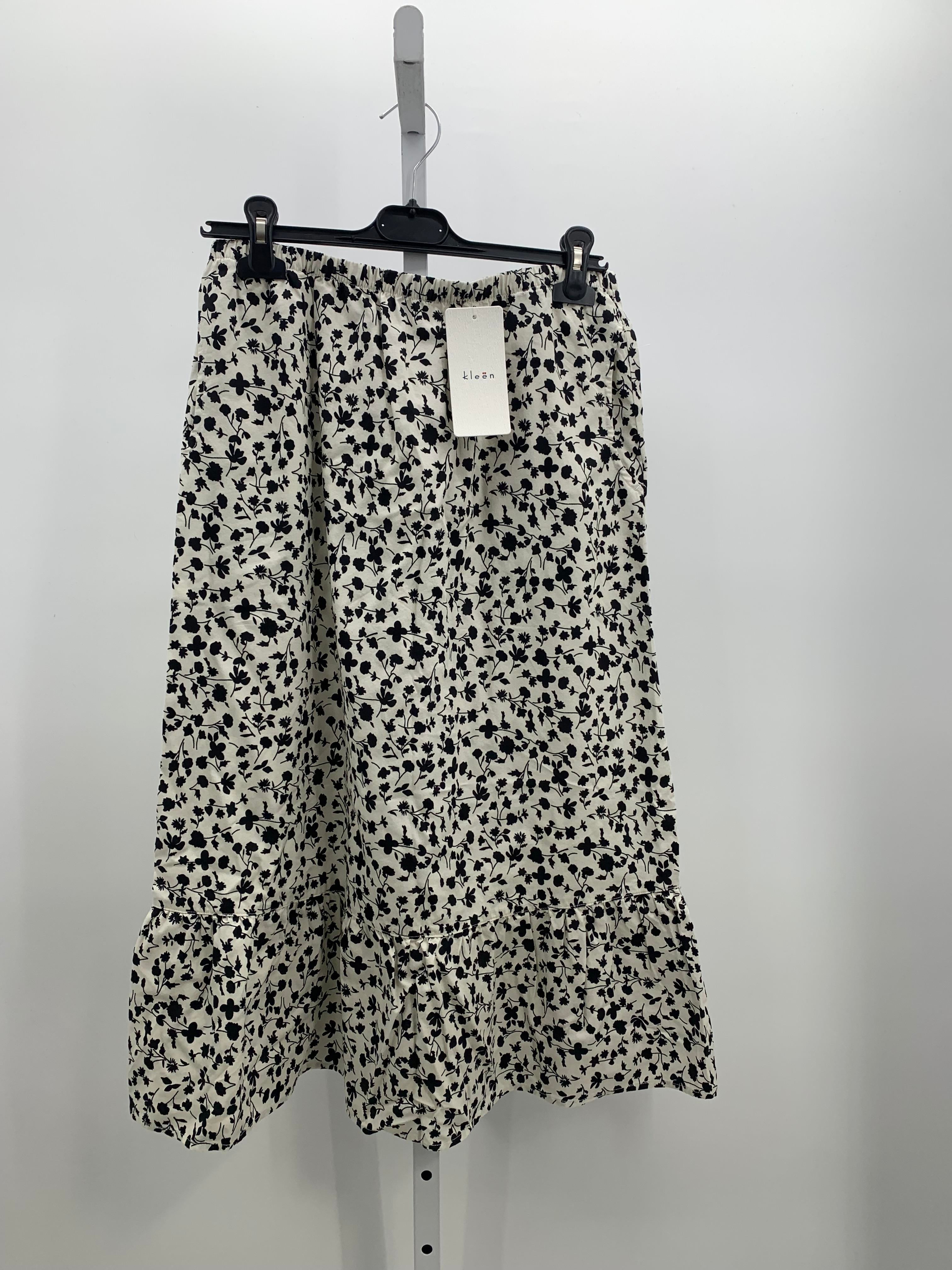 Size Medium Misses Skirt