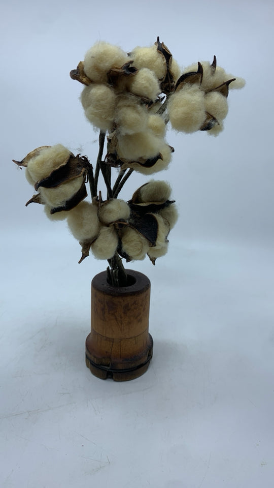 VTG DIXIE BOBBIN W/COTTON.