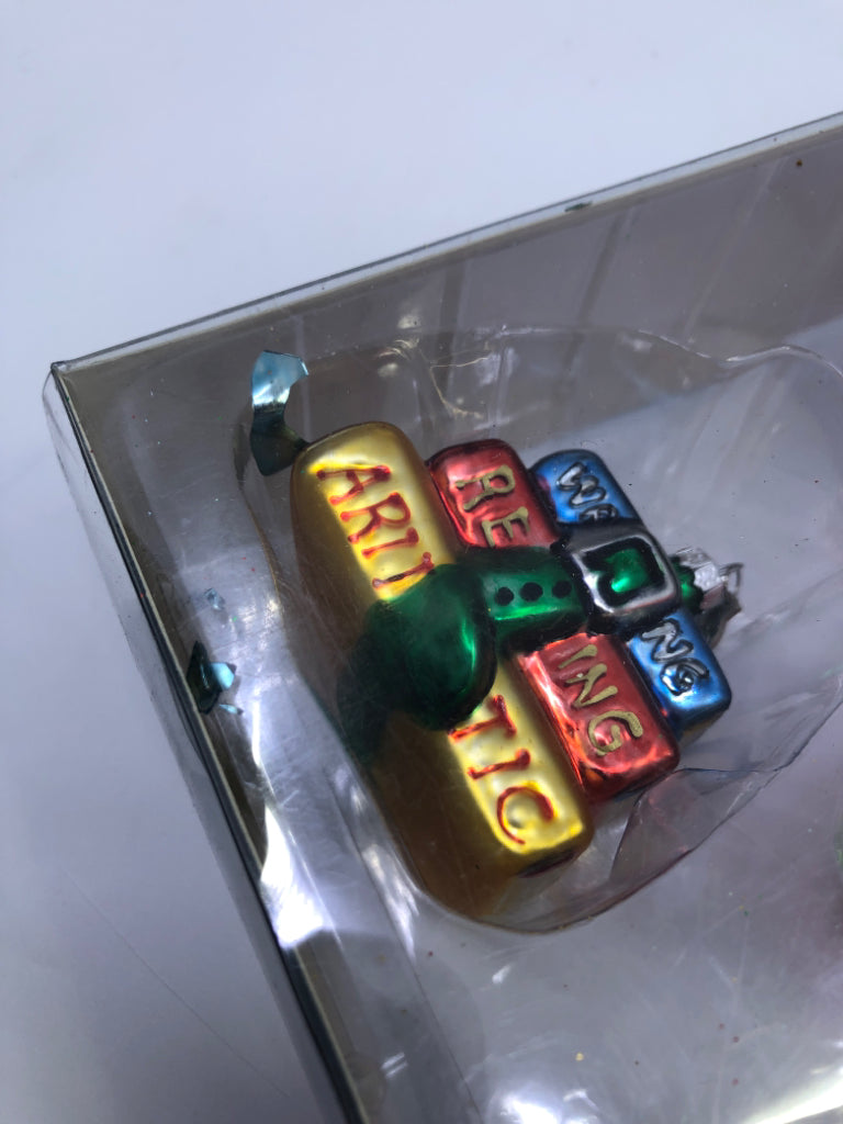 NIB SCHOOL DAYS CHRISTMAS ORNAMENTS.
