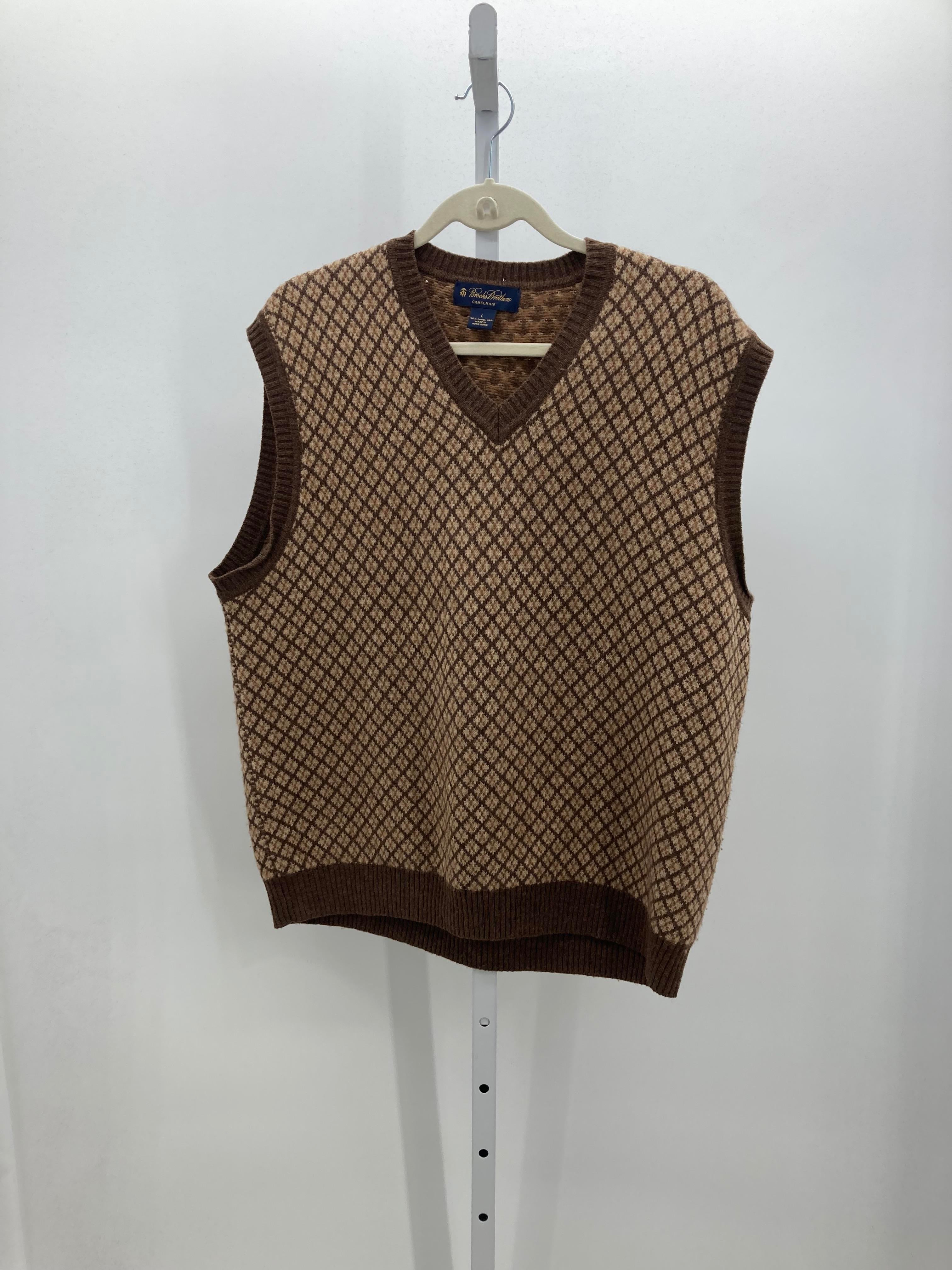 DIAMOND SWEATER VEST