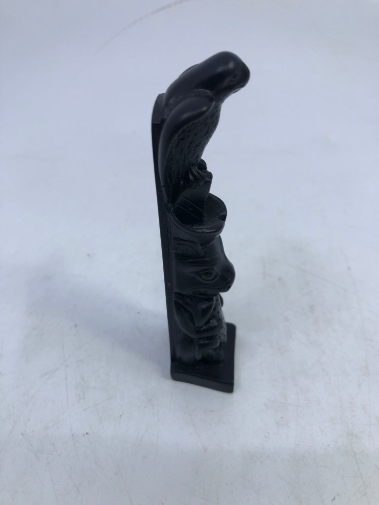 FROG, ANIMAL & EAGLE HAND-CARVED TOTEM POLE.