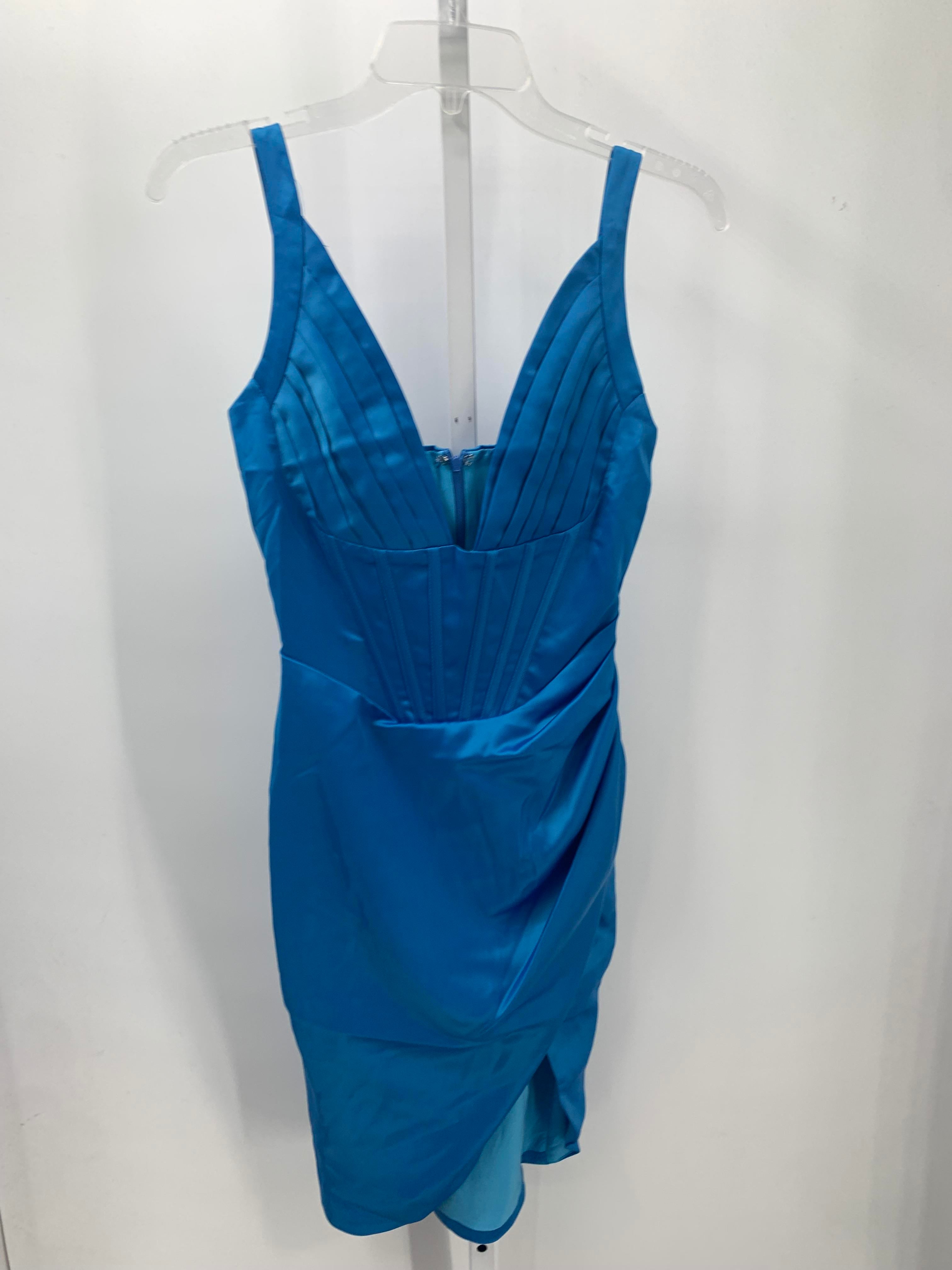 Size X Small Juniors Sleeveless Dress