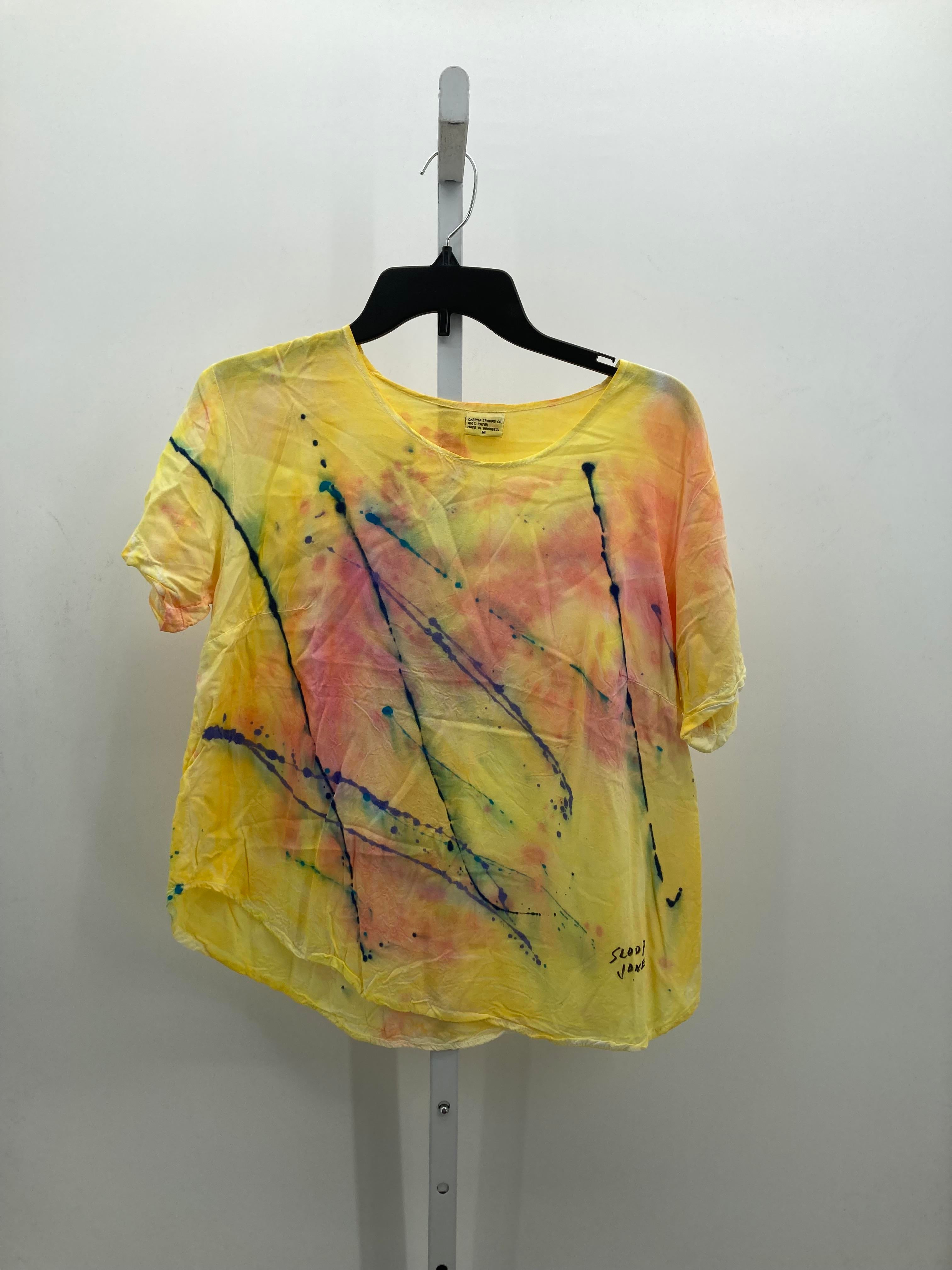 Size Medium Misses Short Sleeve Shirt