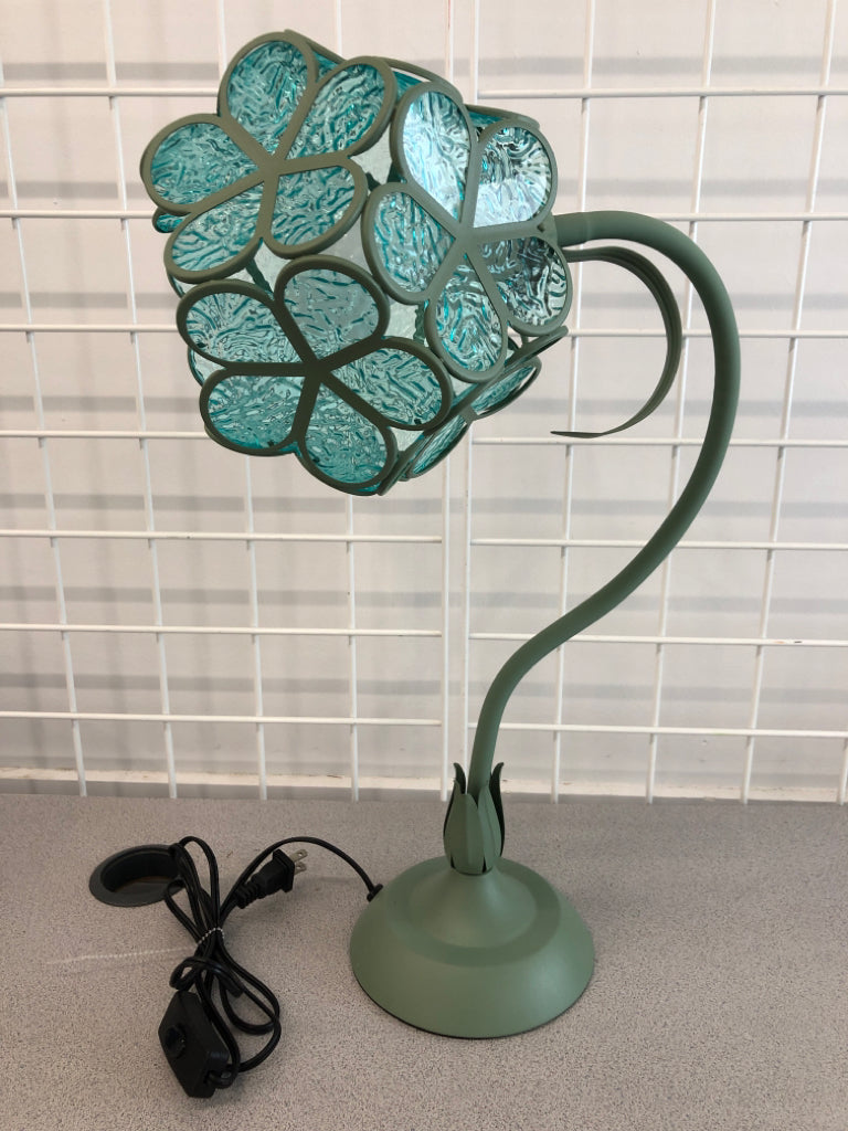 BLUE/TEAL FLOWER LAMP W/GLASS FLOWER SHADE.