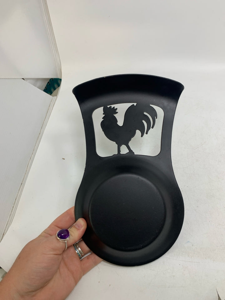METAL ROOSTER CUTOUT LARGE SPOON REST.