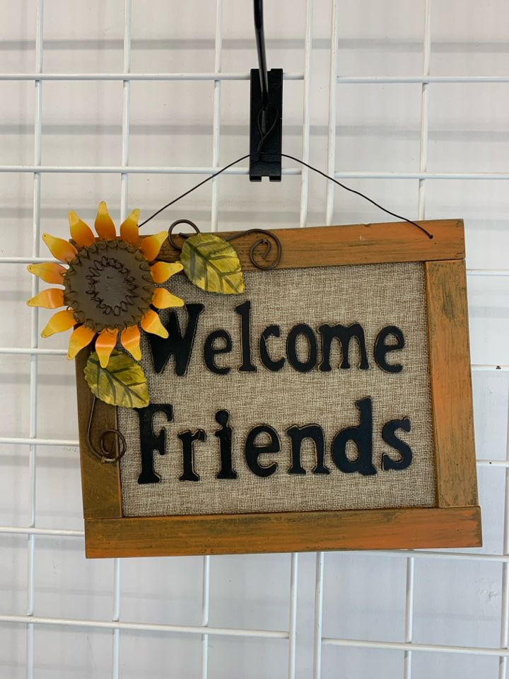"WELCOME FRIENDS" BURLAP SUNFLOWER SIGN.