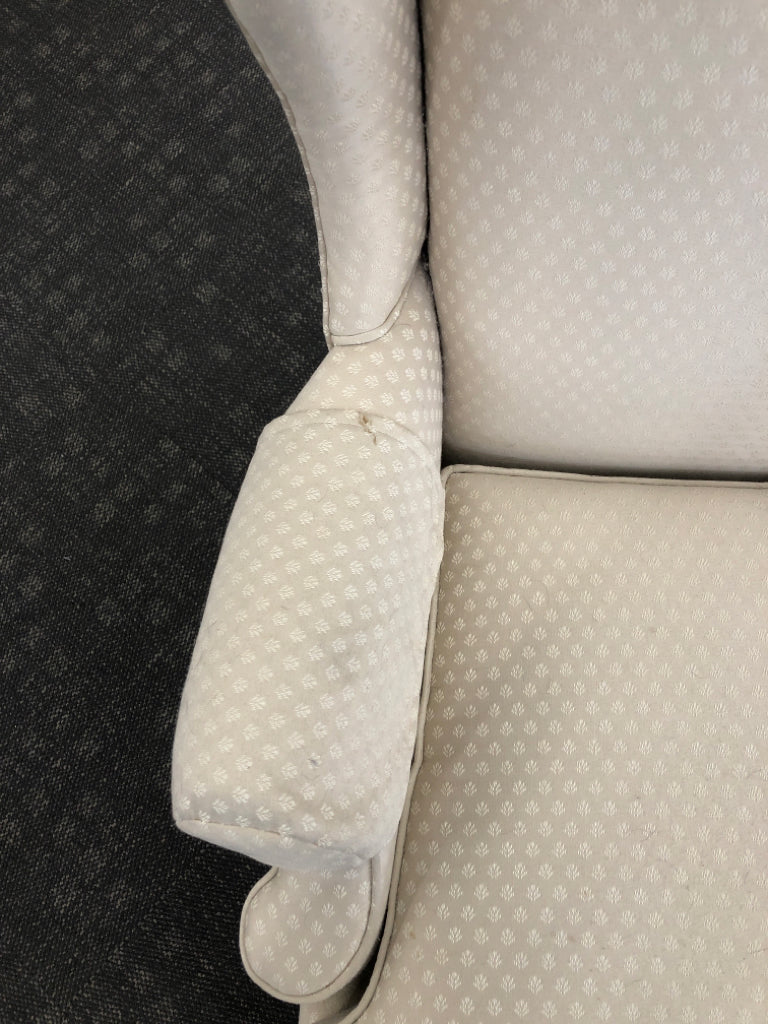 VTG CREAM WING-BACK CHAIR.