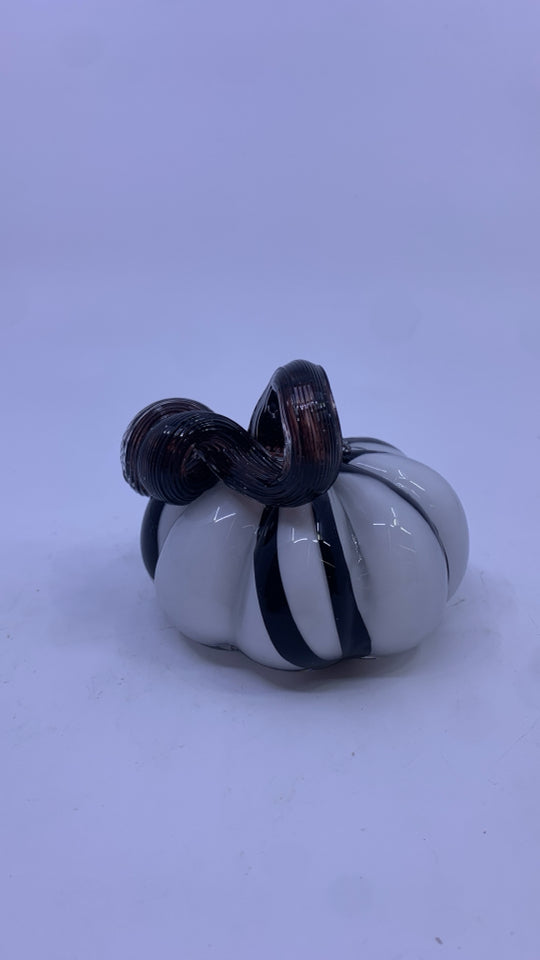 BLOWN GLASS PUMPKIN.
