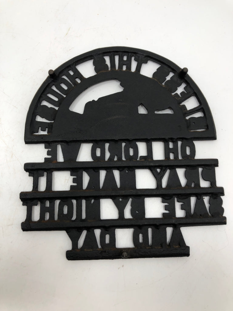 VTG BLESS THIS HOUSE METAL TRIVET.