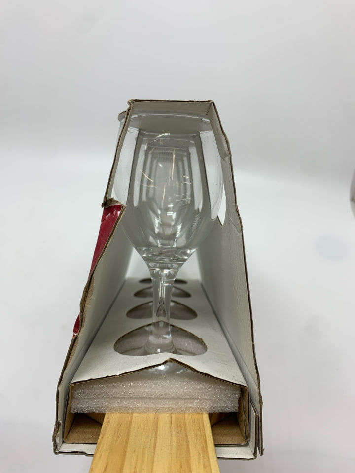 NIP WINE FLIGHT SET.