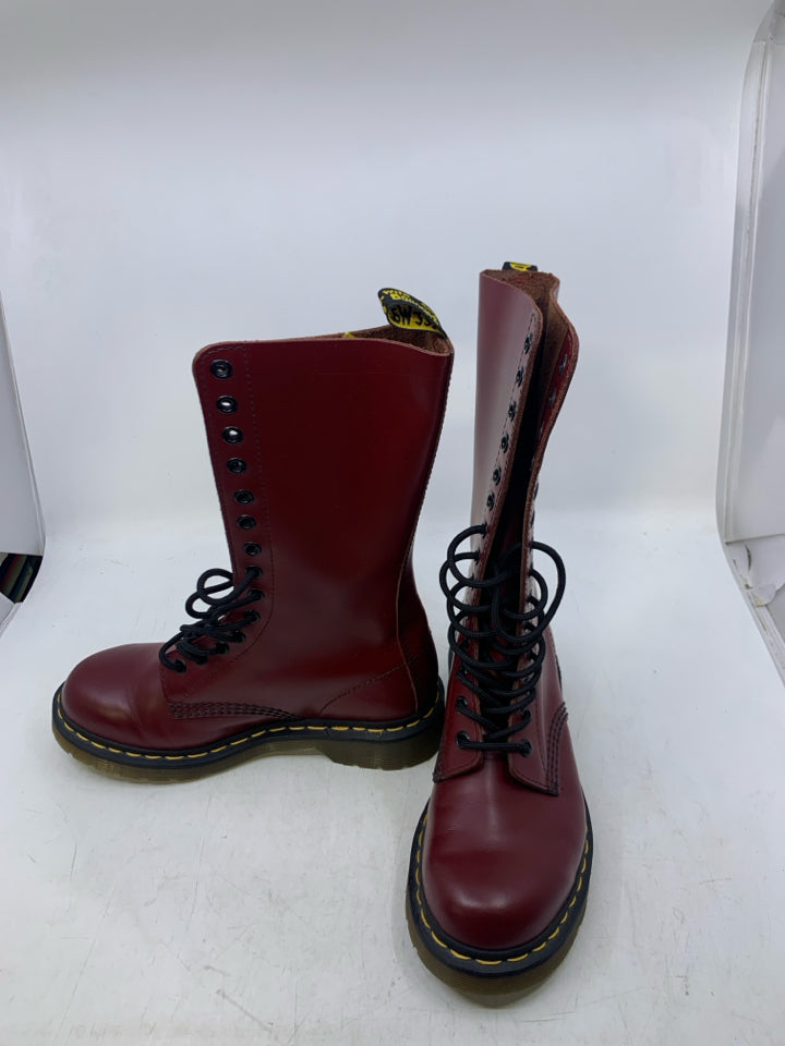 Dr. Martens Size 6 Juniors Boots
