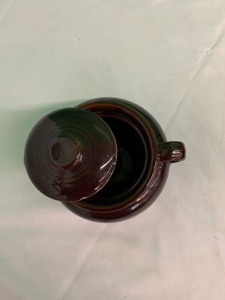 BROWN STONEWARE COVERED BEAN POT.