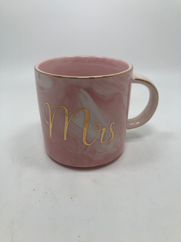 PINK SWIRL "MRS" MUG.