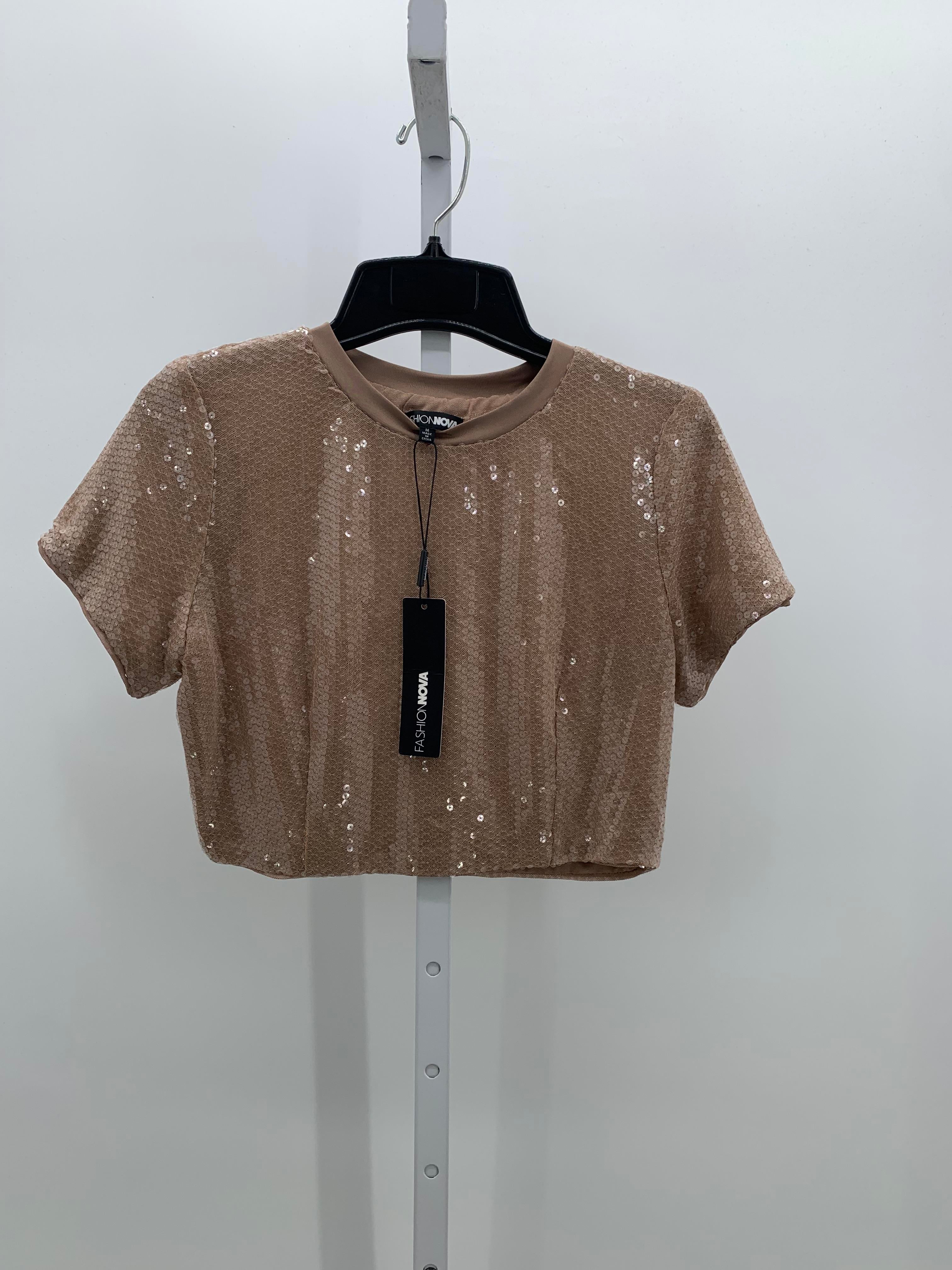 Size Medium Juniors Short Sleeve Shirt